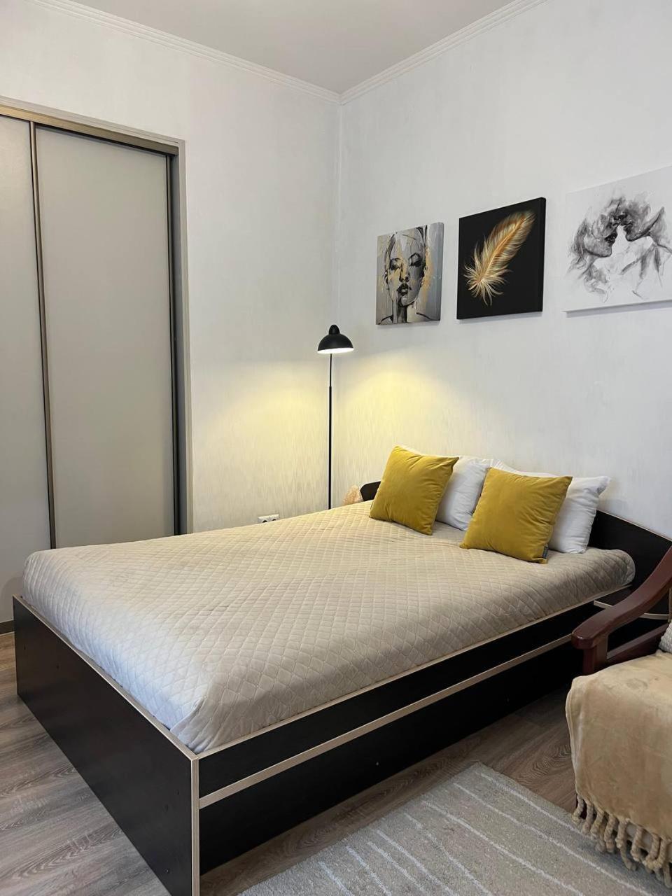 Cozy Apartment Near The Lviv National Opera Exteriör bild