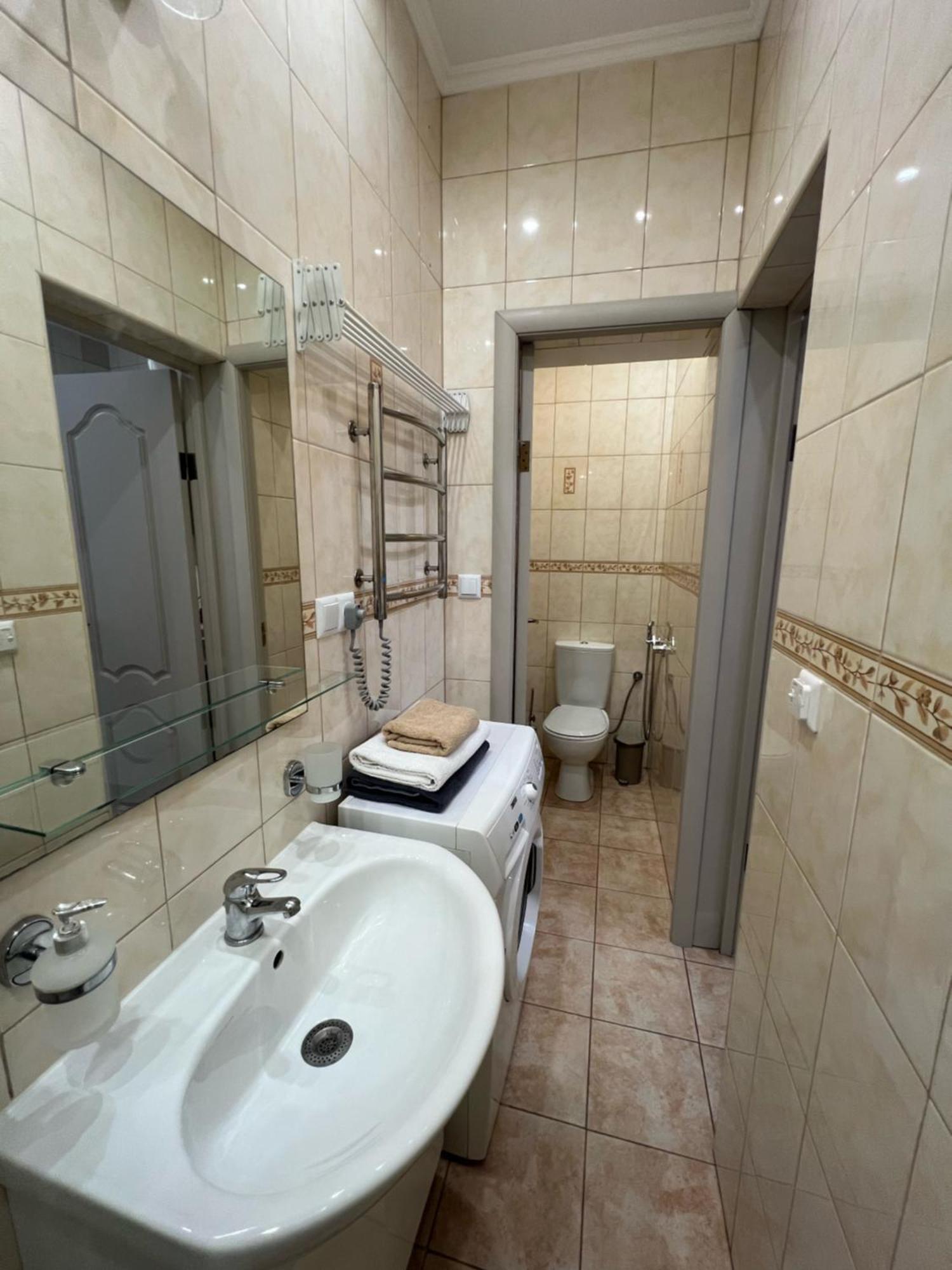 Cozy Apartment Near The Lviv National Opera Exteriör bild